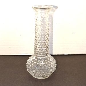 A bubbly Brody glass vase
